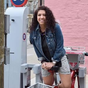 Meet your Posher, Bess